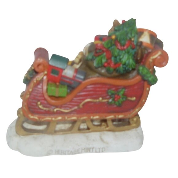 Heritage Mint Christmas Sleigh Figurine w Gifts Tree Red/Gold Accents Resin Vtg - Picture 3 of 6
